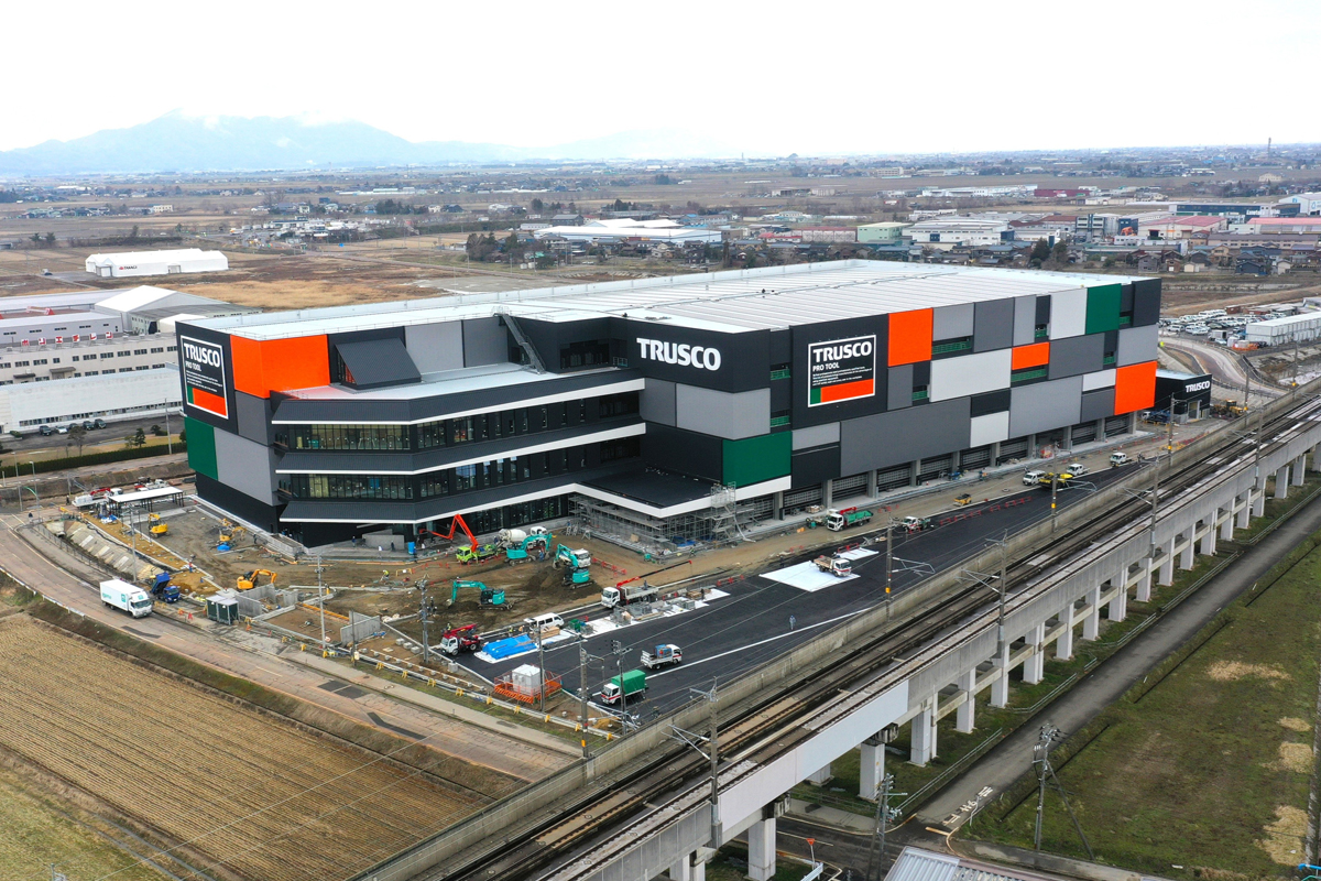 20260422tn01 1 - トラスコ中山／新潟県三条市に4.8万m2の物流センター竣工、輸入商品の集約保管も