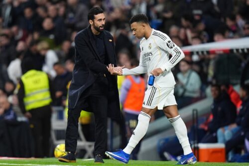 レアル指揮官「ジュリア・ロバーツの投稿でも…」 エンバペがモウリーニョ氏復帰案投稿に「いいね」（サッカーキング） - Yahoo!ニュース