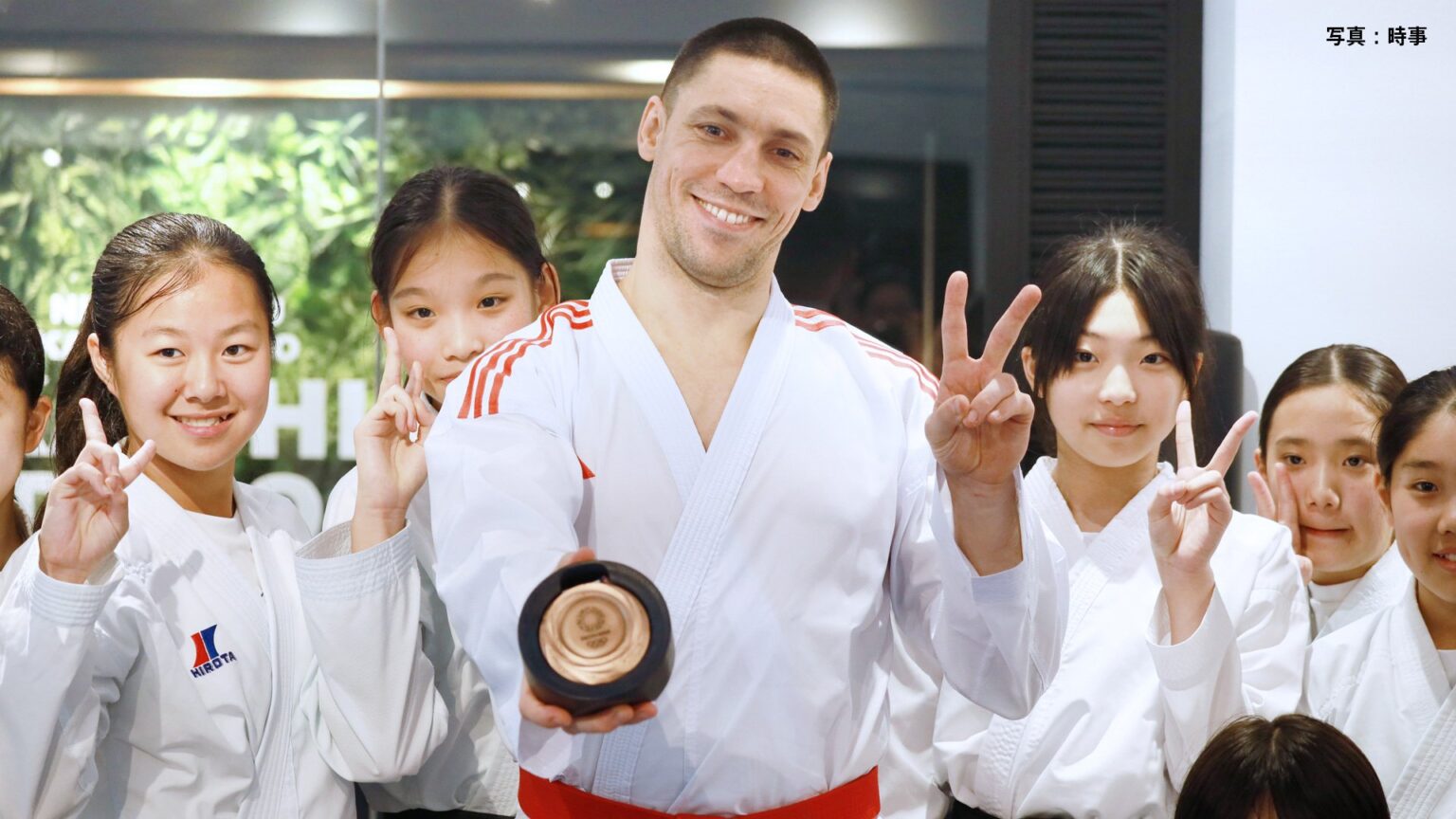 匿名で日本人が落札の五輪銅メダルが本人に返還　ウクライナのメダリスト、将来は「大統領になりたい」（TBS NEWS DIG Powered by JNN）