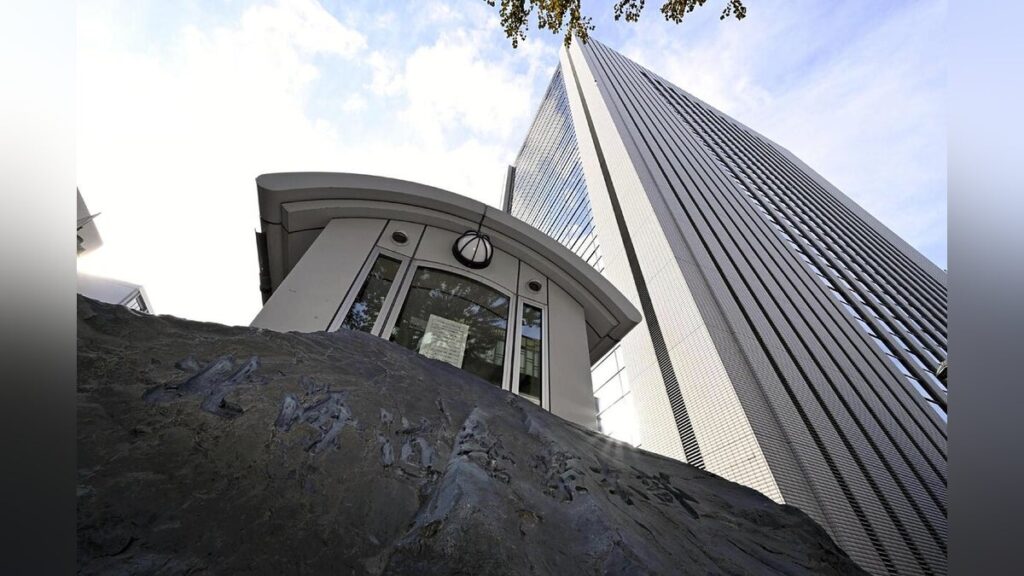 バス停待合小屋を全焼させた疑い、中国籍の男逮捕…近くのルスツリゾートでもリネン室や立ち木が燃える火災 - 読売新聞