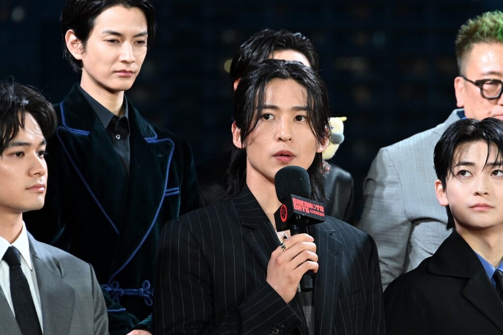 Snow Man目黒蓮、主演映画プロモーションのため緊急帰国！「カナダから帰ってきてしまいました」（映画.com） - Yahoo!ニュース