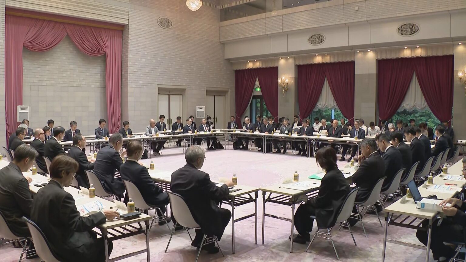 どうなる“名駅再開発” まちづくりを議論する「官民懇談会の初会合」開催 国や愛知県のほか名鉄やJR東海などの民間企業が参加 名鉄側「今年度中に見直しの方向性を」（CBCテレビ） - Yahoo!ニュース