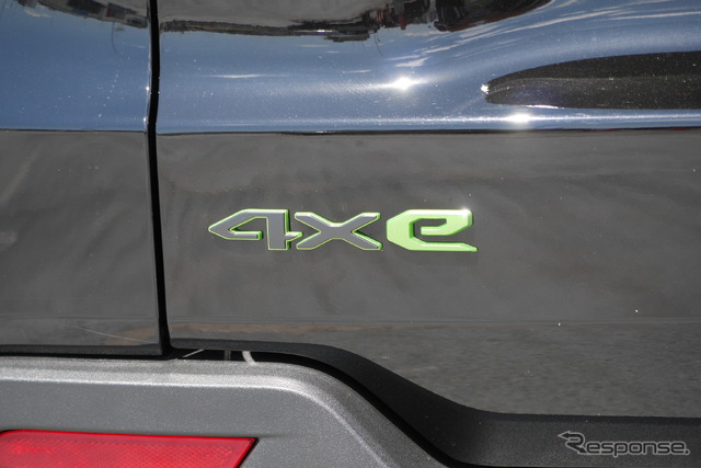 ジープ アベンジャー 4xeハイブリッド