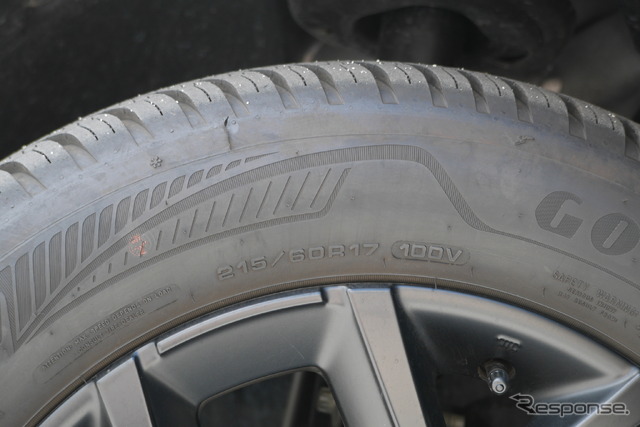 ジープ アベンジャー 4xeハイブリッド