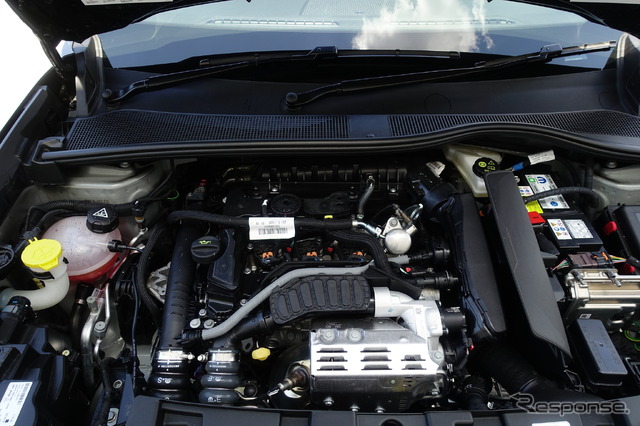 ジープ アベンジャー 4xeハイブリッド