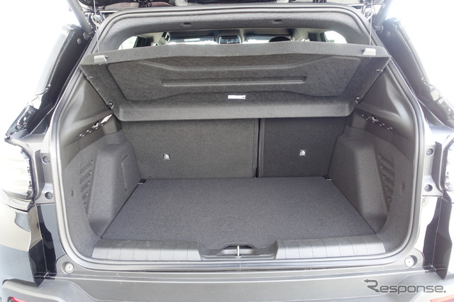 ジープ アベンジャー 4xeハイブリッド