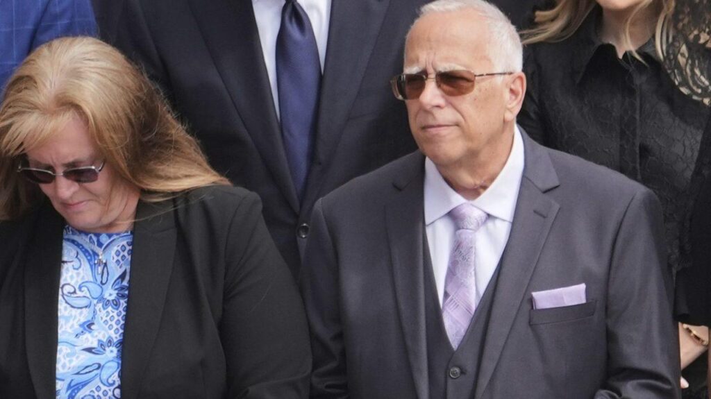 教皇レオの弟の自宅に爆破予告