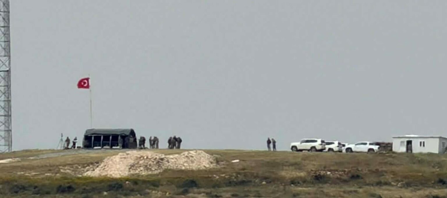 ピラでの重大事件: 占領軍は戦車を配備 – 英国の基地からも重要な部隊が派遣された