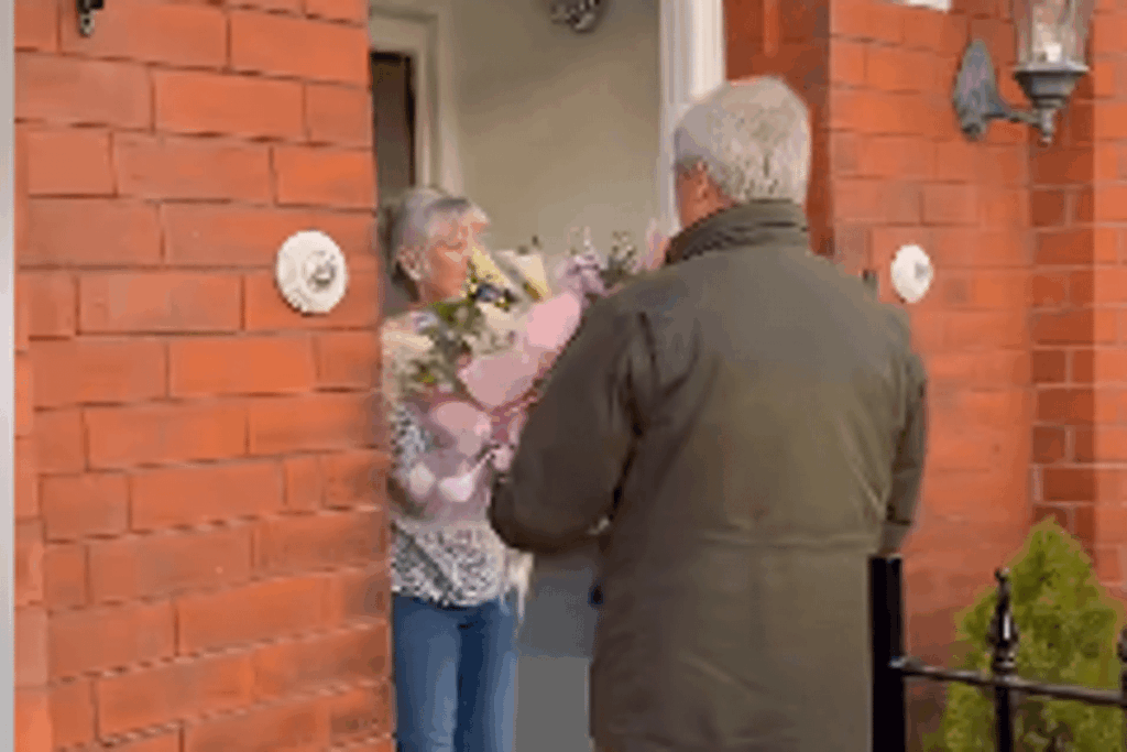 改革案の光熱費賞を受賞した街頭住民らは改革案が支払っていないと主張