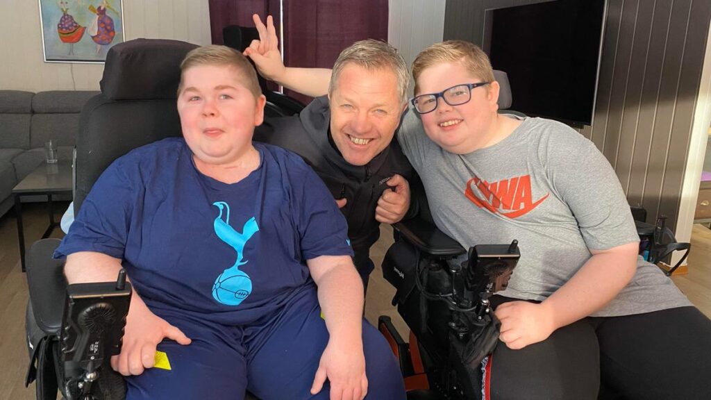 ダニエルとシメン、安らかに眠れ