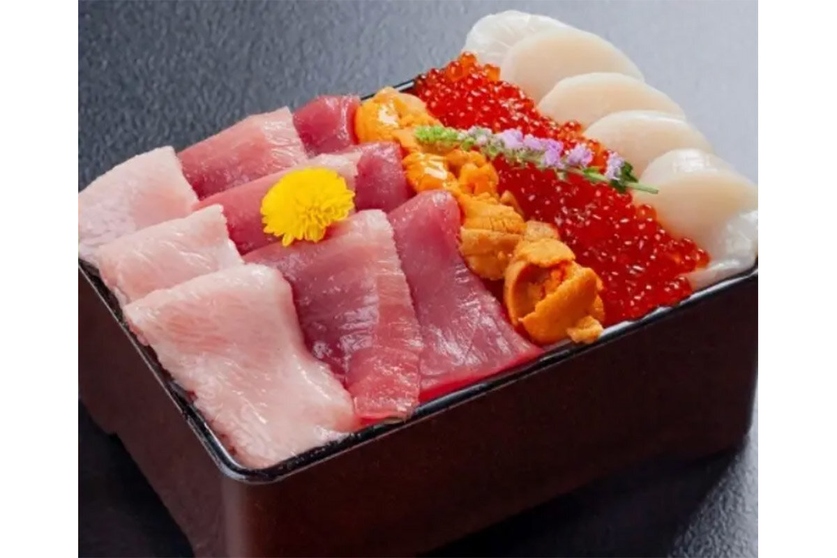 新鮮な魚介が堪能できる、和歌山・黒潮市場の『大漁！まぐろ祭り』イメージ