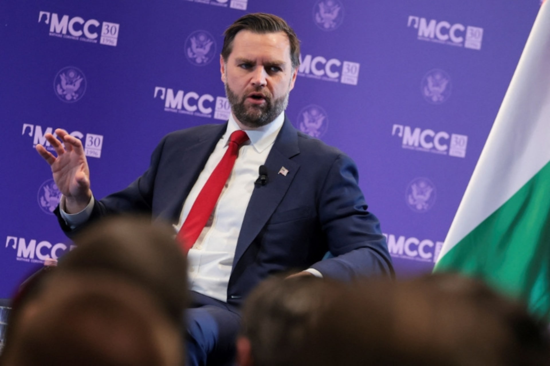 バンス米副大統領、ゼレンスキー氏発言を「言語道断」と非難