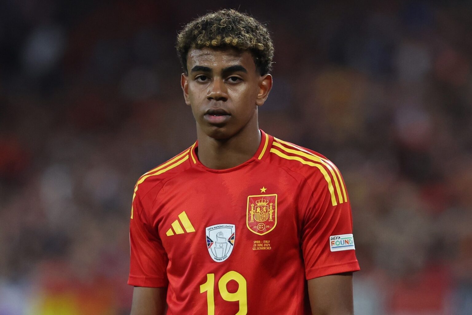 ラミネ・ヤマルはスペインでのイスラム嫌悪的なチャントに「無知で人種差別的に見える」と反論する - - Gamereactor