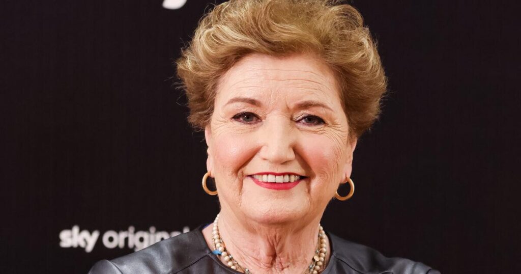 マラ・マイオンキ：「私はアドリアーノ・パパラルドにベルトを巻いたが、彼は私を動揺させた。」