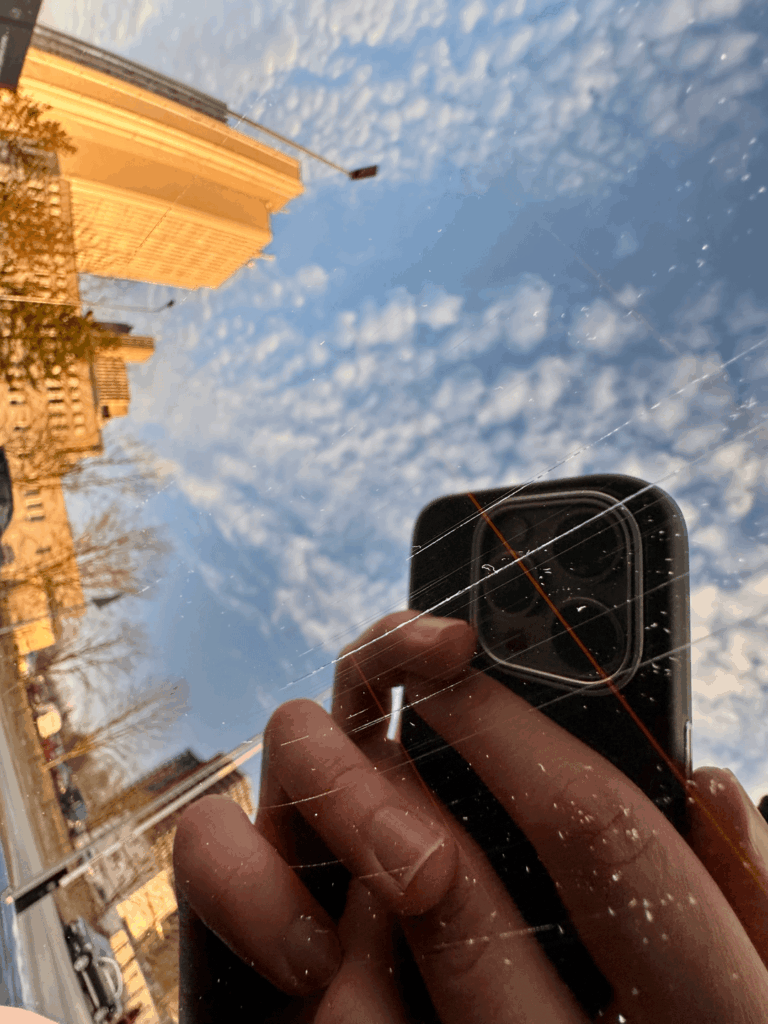 トンネル洗車機で車が傷ついたのに誰も責任をとらなかったのは私だけでしょうか？