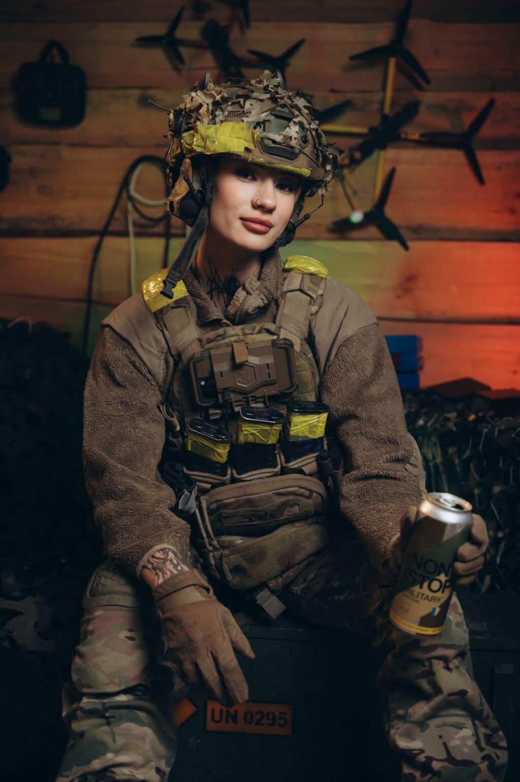 彼女は、ウクライナの英雄であるセルヒー・ミハルチュク「ルビジ」軍曹にちなんで名付けられた作戦任務の第4旅団に所属する、ウクライナ国家警備隊(NGU)のFPVドローンオペレーターです。