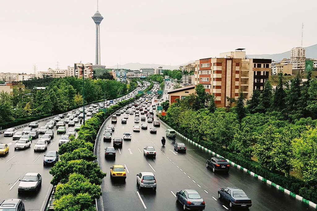 実はドバイをしのぐ先進国家 米・イスラエルが手を焼く「イラン」の“驚くべき姿” 「世界の地下経済とつながっている」― したたかに繁栄を手に入れてきた