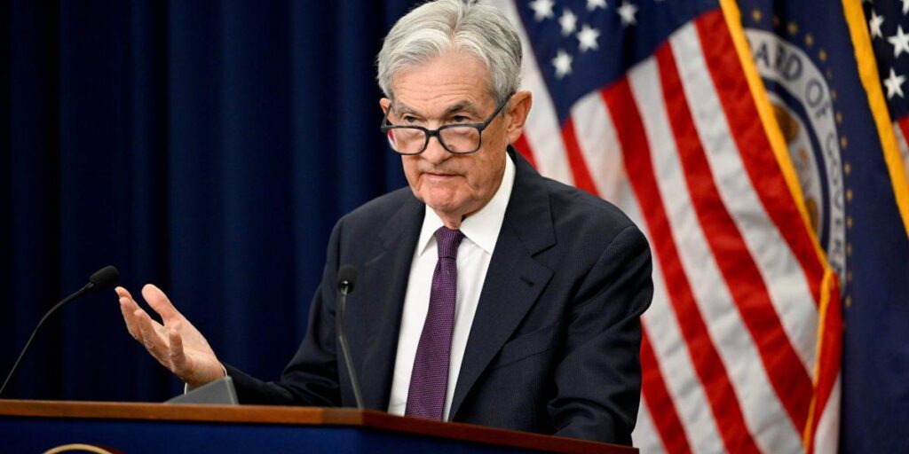 「彼らは私に選択の余地を残さなかった」：パウエルはどこにも行かない—FRBの他の任命者からトランプを阻止する