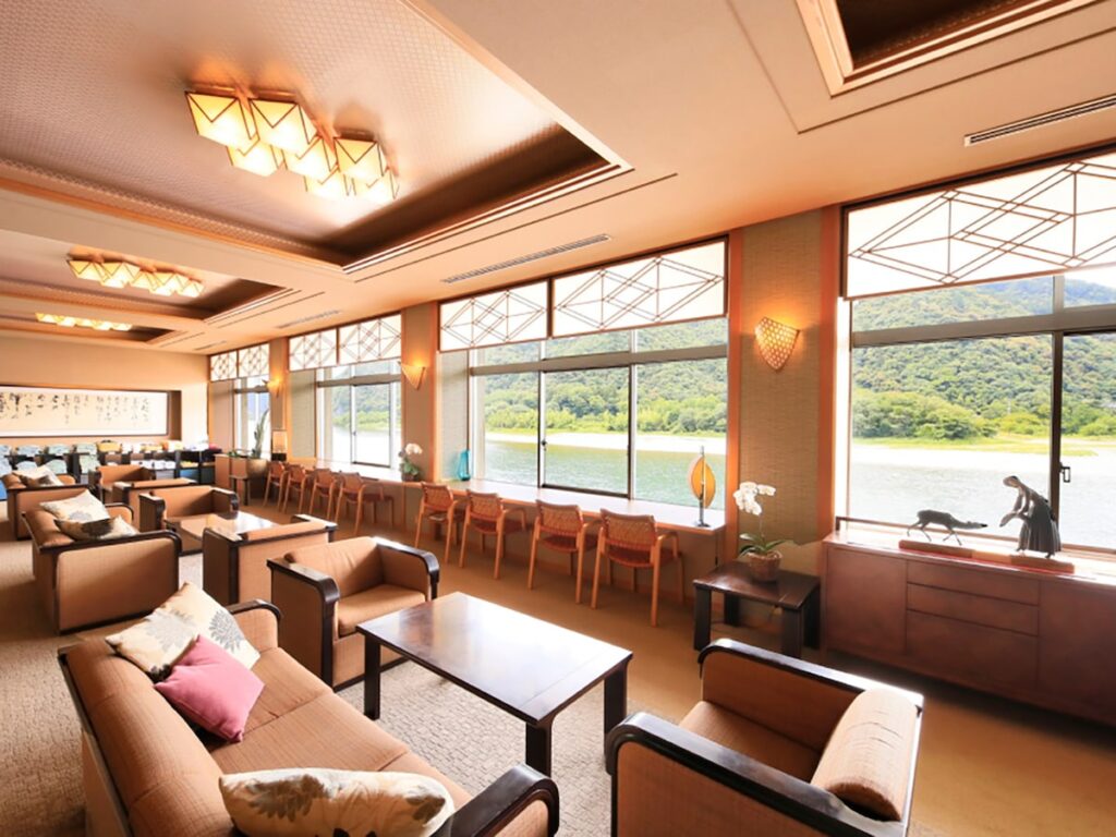 【岐阜県の人気ホテル】「鵜匠の家 すぎ山」は長良川の絶景と鵜飼の伝統を堪能できる宿 - All About ニュース