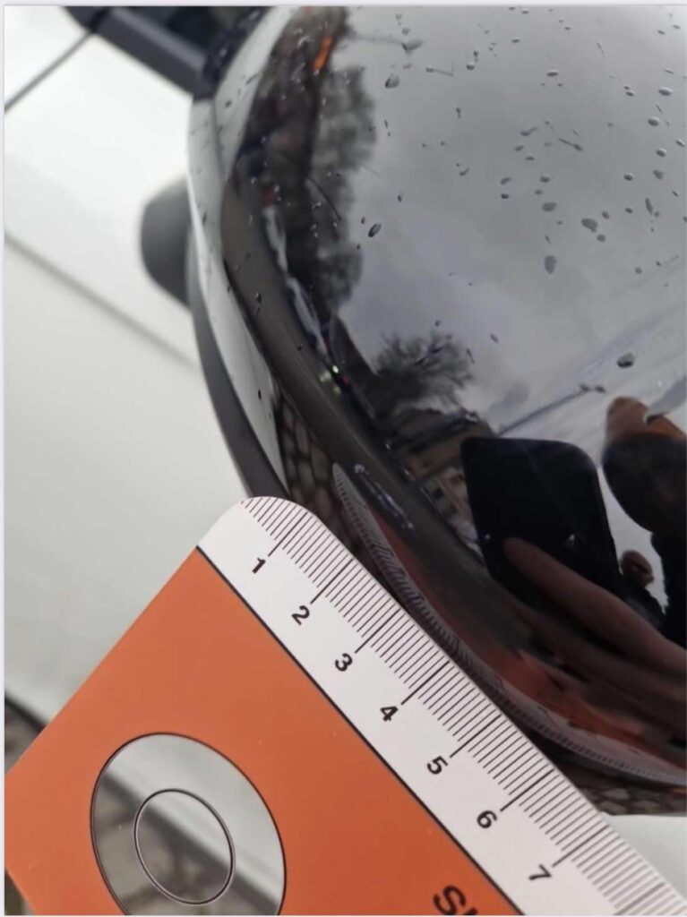 Sixt はこの汚れに 387 ユーロを要求しています。この件についてスロベニアのどこに苦情を登録できますか?