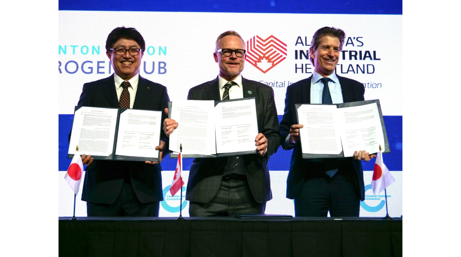 日本-カナダの連携による液化水素サプライチェーン構築に向けた覚書を締結 | 川崎重工業株式会社
