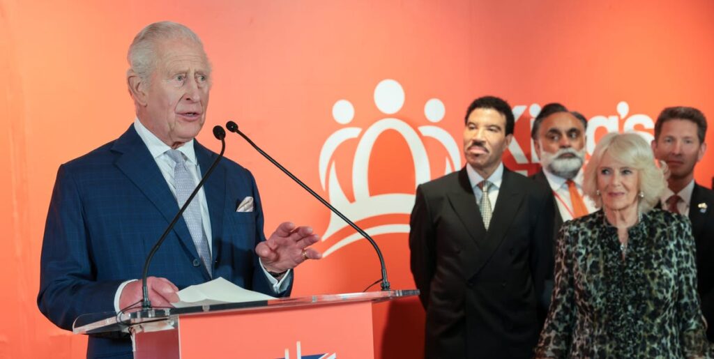 チャールズ国王、ニューヨークでガラに出席　セレブを前に「私の未来は長くはない」と英国流ユーモアを披露 | カルチャー | ELLE ［エル デジタル］