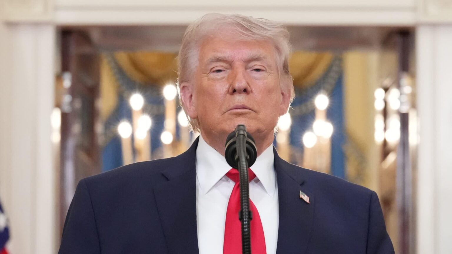 トランプ大統領は、イランの10項目の計画を「実行可能な基礎」と呼んでいる。重要なポイント：米国/イスラエルの不可侵の誓約、イランの海峡支配、ウラン濃縮の容認、制裁解除、国連/IAEA決議の終了、戦争損害賠償、地域からの米軍撤退、レバノンの行動停止