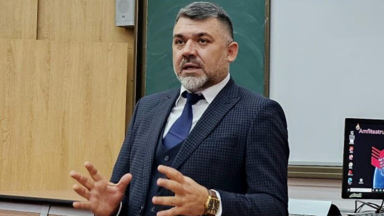 ランボルギーニで出勤していたITMブカレストの責任者、コステル・グロジュデア氏が労働大臣によって解雇された。彼はITMヤシの責任者に戻る予定だ