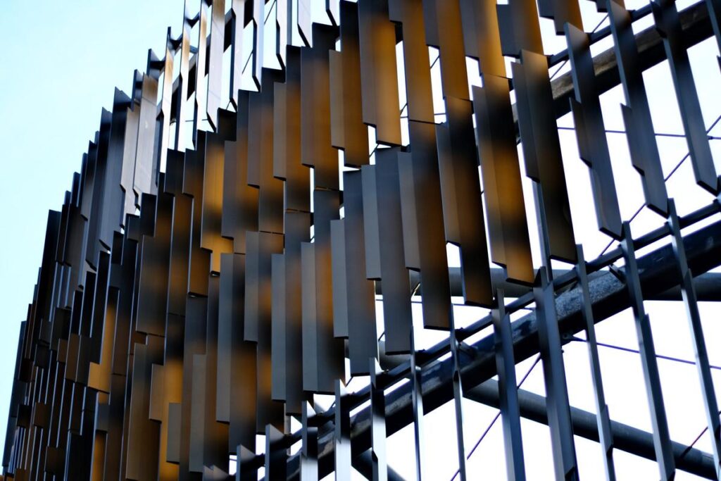 誰かが固定資産税を推進している