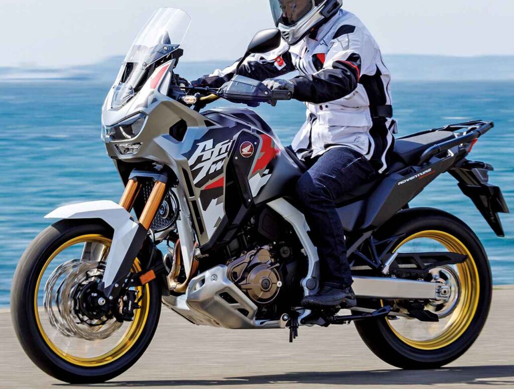 【レビュー】ホンダ「CRF1100L Africa Twin Adventure Sports ES DCT」インプレ｜270度クランクの鼓動と円熟のDCTが誘う快適な旅路 (1/2)