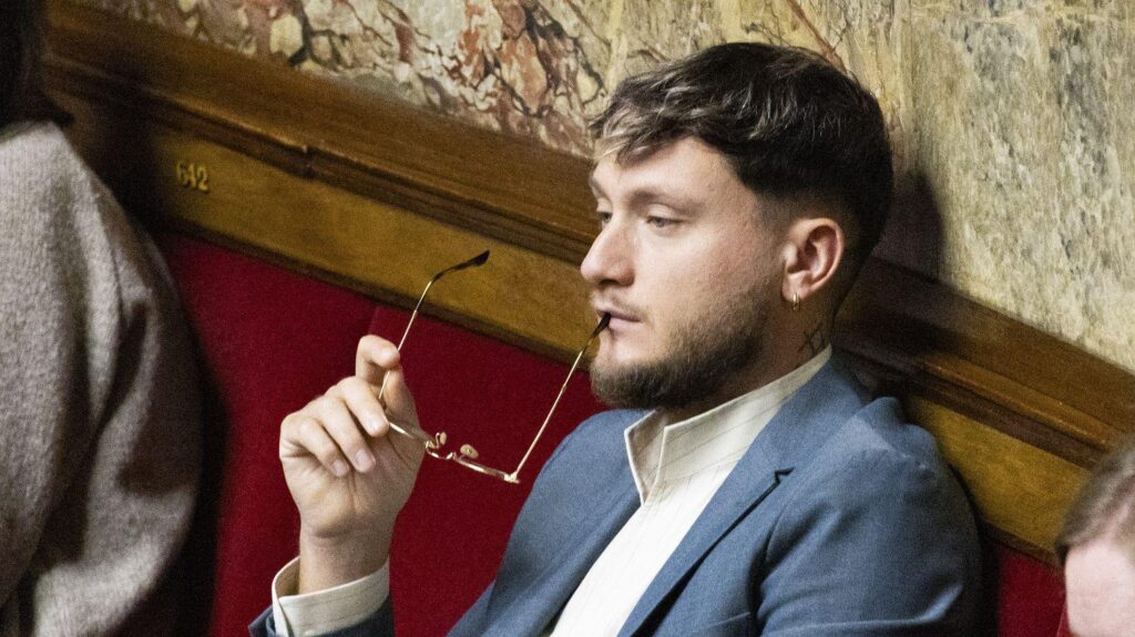 クエンティン・デランク氏の死去後初めて講演したラファエル・アルノー氏、「左翼を消滅させるための」政治的搾取を非難