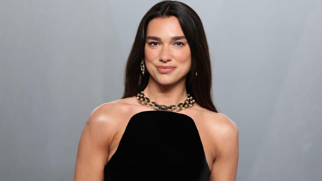 「感謝しています」：ドゥア・リパさん、ウクライナの医療従事者に「救命」トラックを届けるのに協力