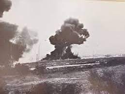 1955 年 4 月 1 日のこの日、EOKA はキプロス放送局の施設を爆破し、キプロスをイギリスの植民地支配から解放し、キプロスの民族自決権を確保するキャンペーンの始まりを示しました。