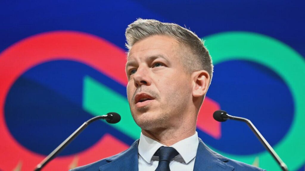 マジャール氏、同名のおかげでフィデス氏が勝てたであろう地区での再出馬を要求