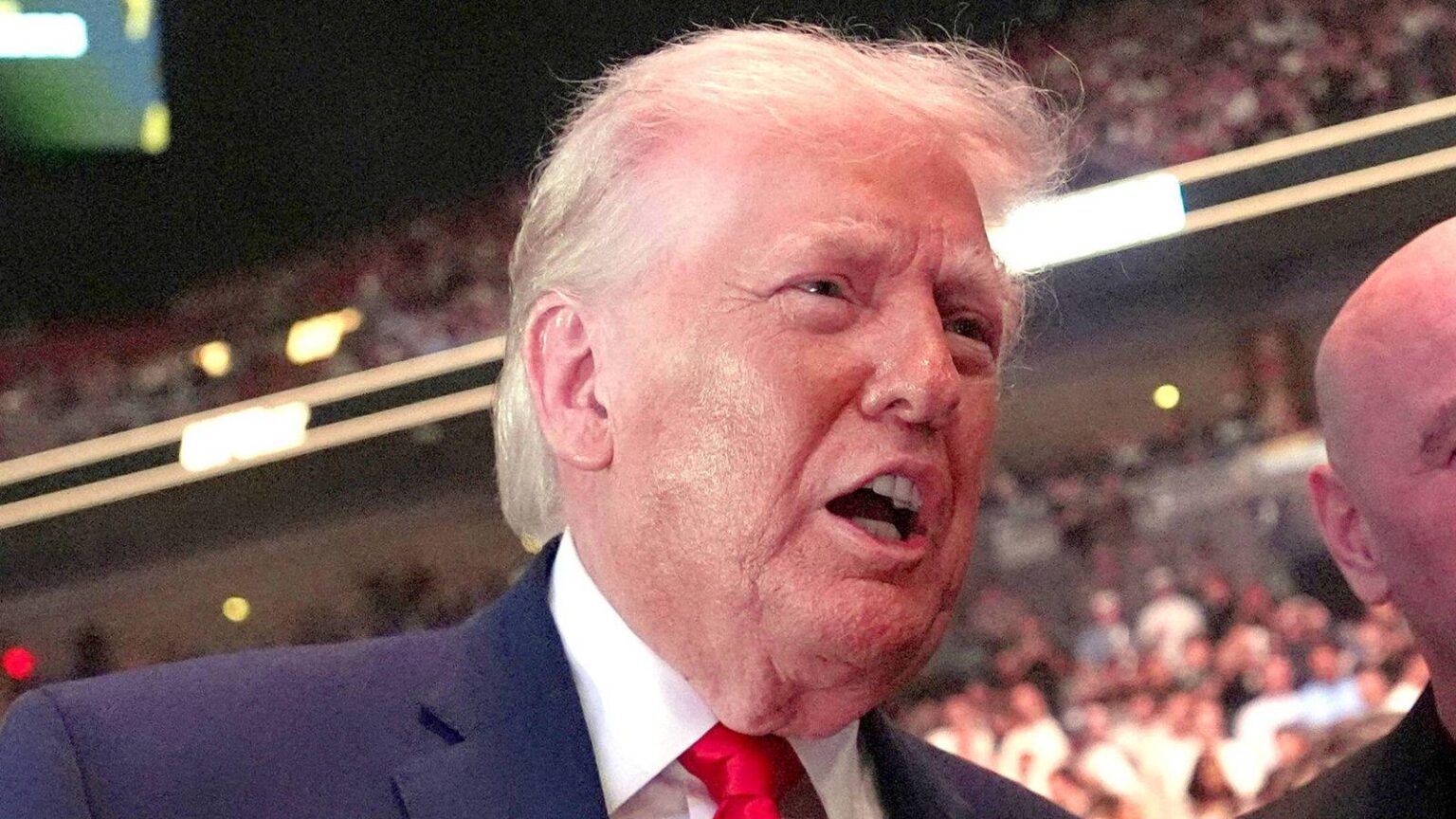 イラン戦争最新：英国は米国のホルムズ海峡封鎖に「関与しない」