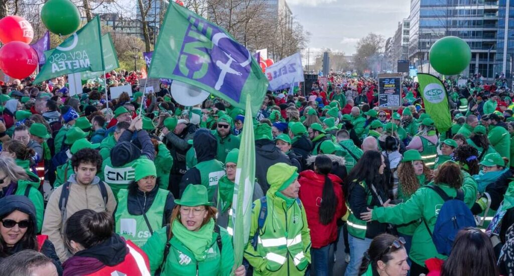 数千人の失業者が給付金の剥奪を求めて訴訟を起こしている：「大きな波が押し寄せている」