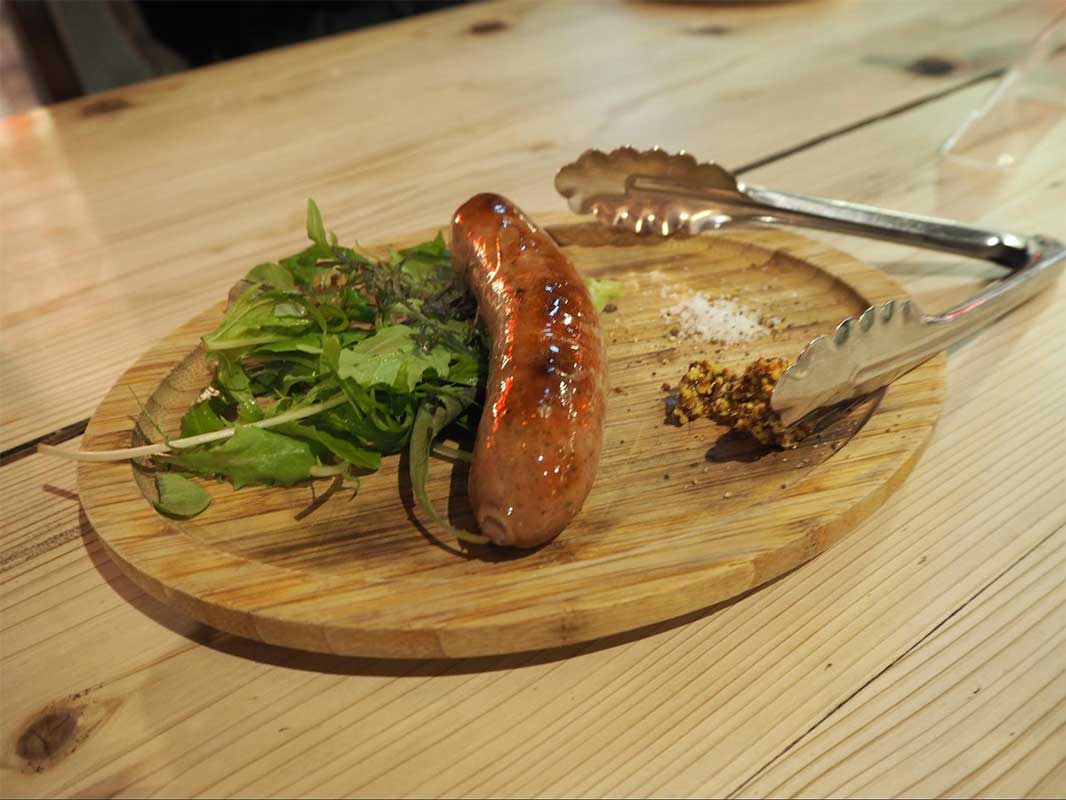 KOZAの夜はせんべろだけじゃない。気分はドイツ、そしてフランス！？Butcher Grill&Barでオトナ女子会。〜喜友名ひとみの酒場巡り〜（沖縄市）