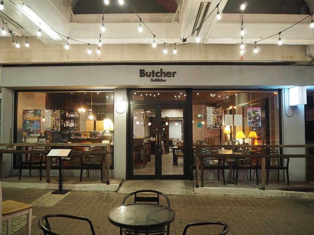 KOZAの夜はせんべろだけじゃない。気分はドイツ、そしてフランス！？Butcher Grill&Barでオトナ女子会。〜喜友名ひとみの酒場巡り〜（沖縄市）