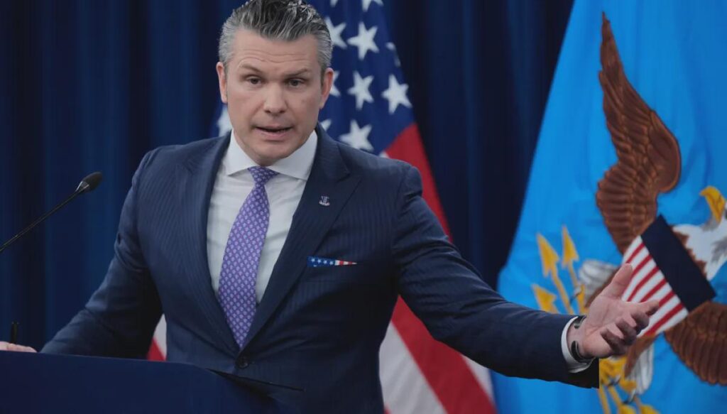 ヘグセス、キッド・ロックの家付近を飛行したアパッチ乗組員の停職処分を解除