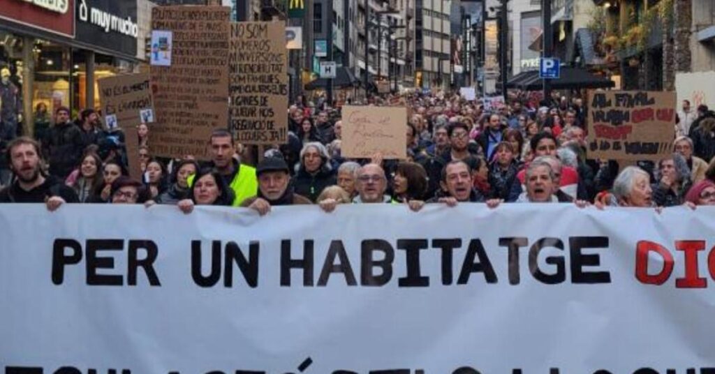 今日 - 2026 年 4 月 9 日にはさらに記事があります。私が見つけたすべての見出しは次のとおりです...