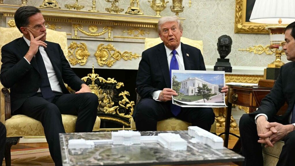 ルクセンブルクのアルセロール・ミタルがトランプ氏の新宴会場に鋼材を贈ったと報告書が主張