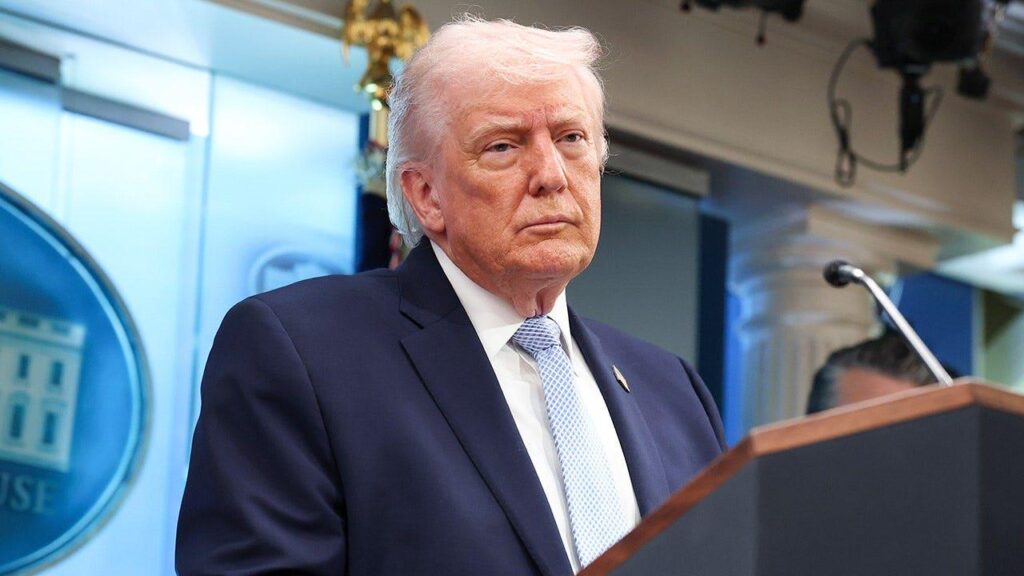トランプ大統領、「60ミニッツ」司会者がWHCD容疑者のマニフェストとされる内容を放送中に読んだことを「恥ずべき」と非難