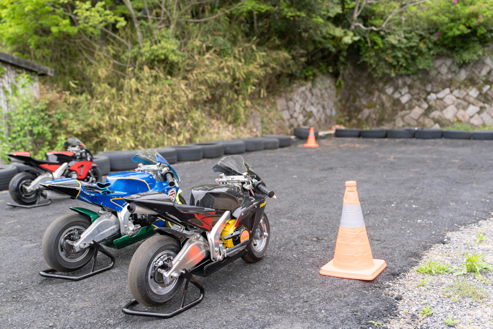 ベーグルサンドのお店「PODIUM」　ポケットバイク体験画像１