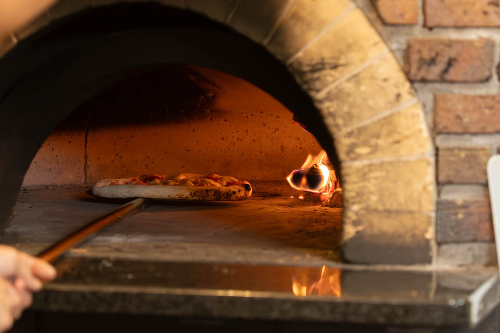 Neptune Pizzaの店内画像３