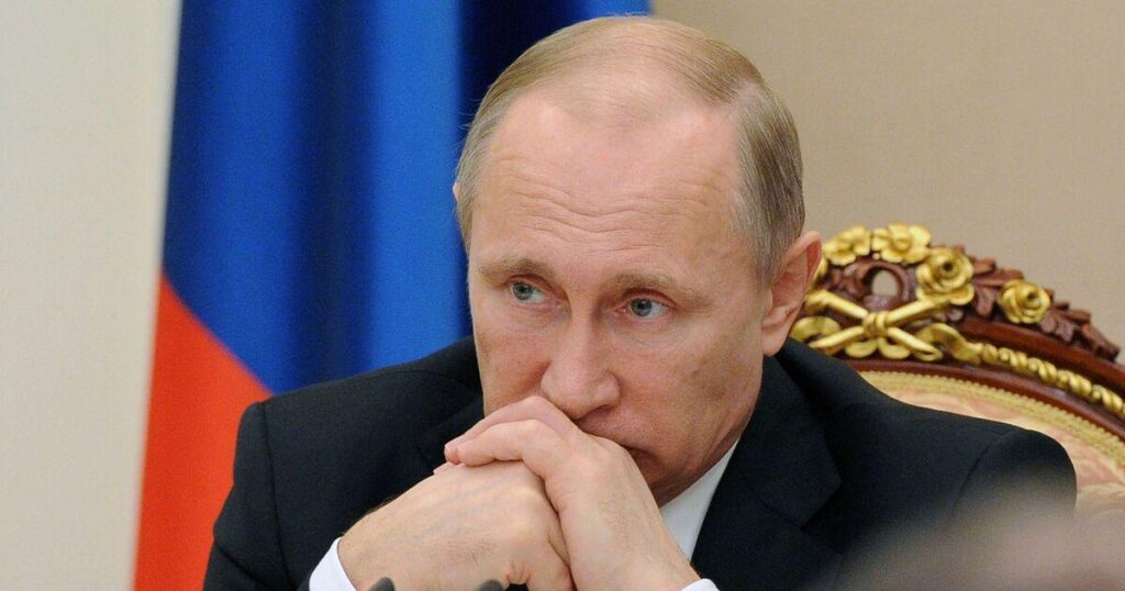 ウクライナは、ドネツク州ホルリブカへの攻撃に「火星人」と呼ばれるAIドローンを配備した。このドローンは終末段階で通信を遮断し、ライブカメラの映像とプリロードされた地形図を照合することで自律的に航行し、センサーによって検出されず、最高速度300kmでEWSに対して無敵となる。