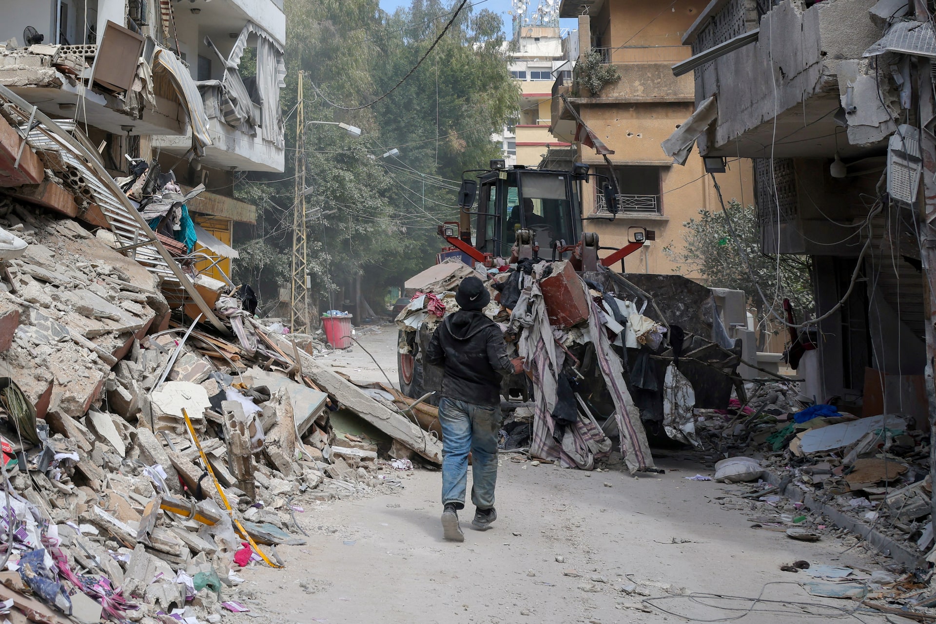 アングル：レバノン、イスラエルとの交渉で弱い立場　ヒズボラ反発で難航必至