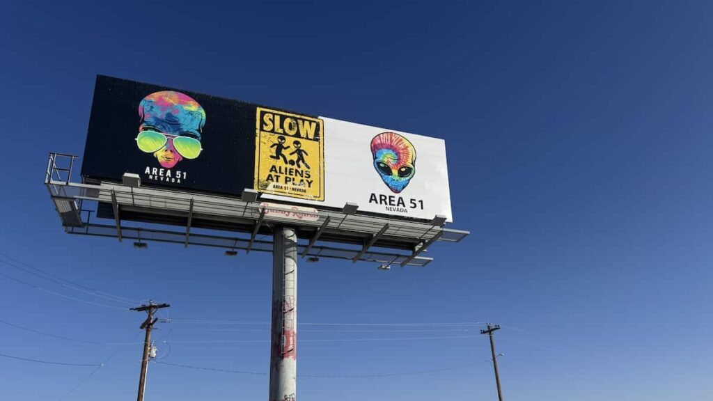 米、UFO関連文書公開へ　トランプ氏「興味深い発見」　米国人56％が「宇宙人信じる」