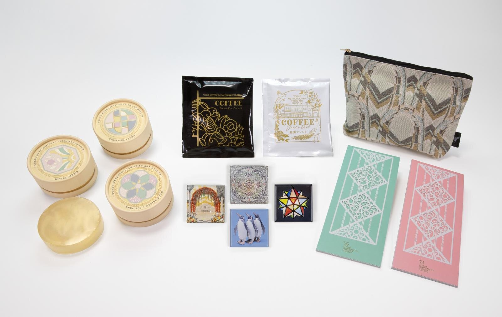 東京都庭園美術館の“持ち帰りできる”アール・デコ、館内装飾が“パステルカラー”の丸形石けんに｜写真1