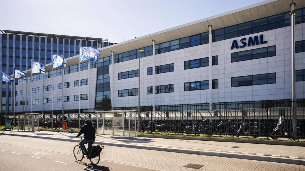 ASML従業員数百人が健康上の問題に苦しんでいる