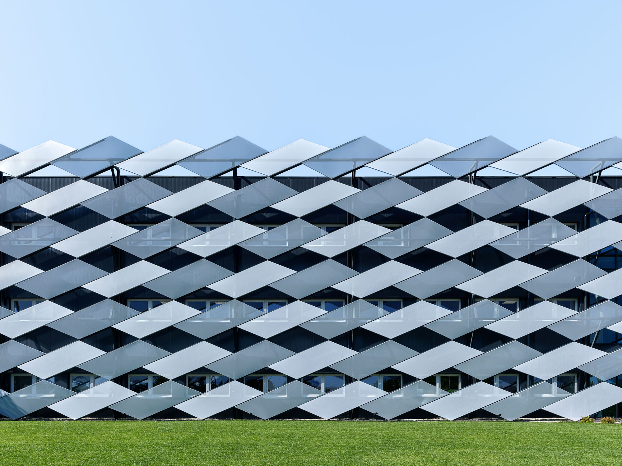 〈NUVOLA 75〉AMBIENTEVARIO